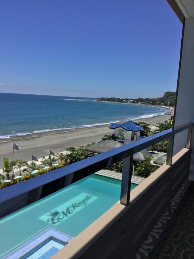 Em Royalle Hotel & Beach Resort サンフアン エクステリア 写真