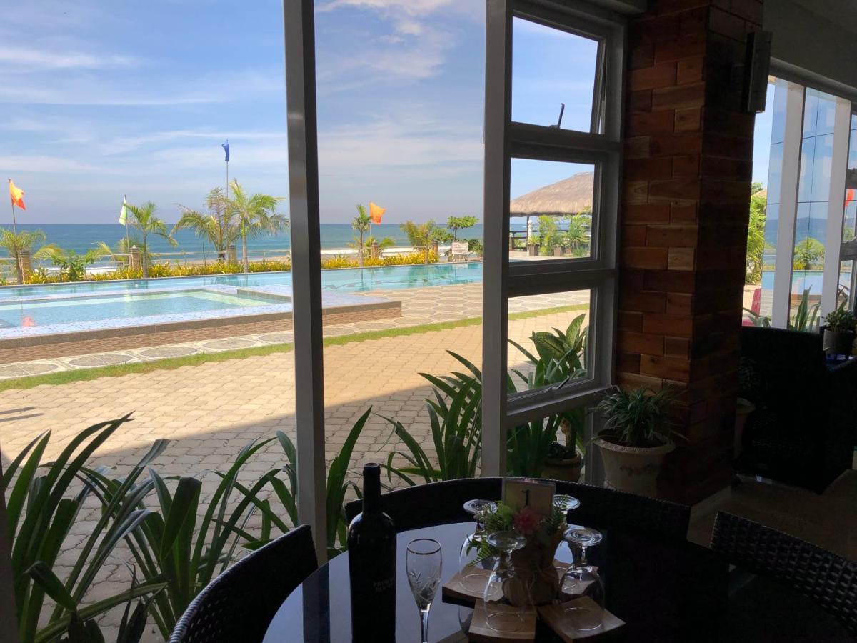 Em Royalle Hotel & Beach Resort サンフアン エクステリア 写真