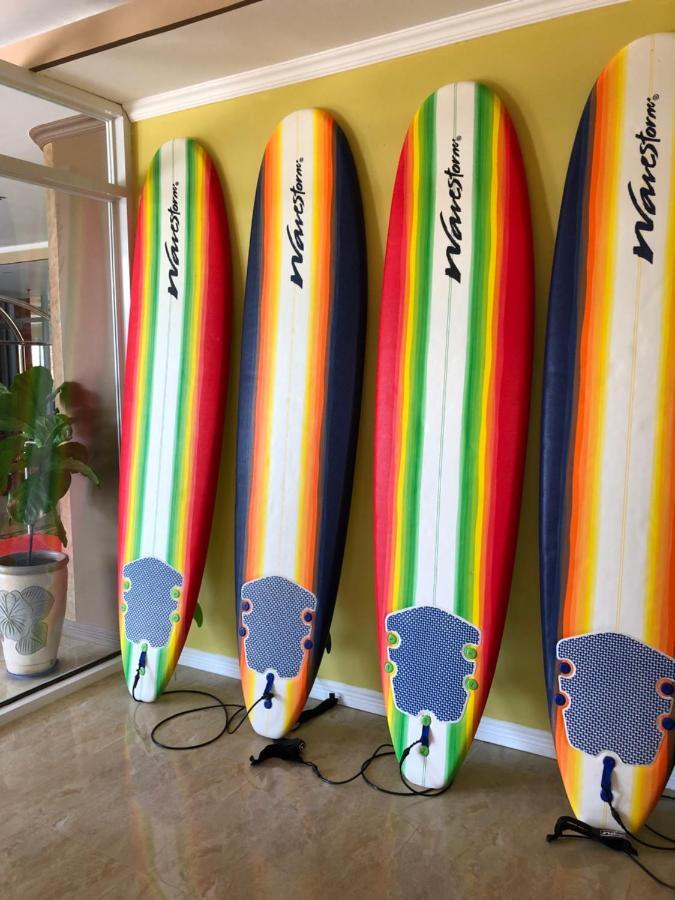 Em Royalle Hotel & Beach Resort サンフアン エクステリア 写真